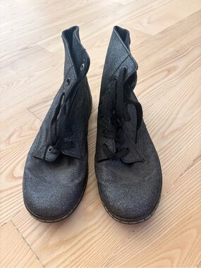 Black Glitter High-Top Women's Lace-Up Boots Dr Martens Hackney